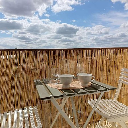 Appartement A Orleans Au Calme Avec Parking Gratuit, Balcon Et Ascenseur Exteriér fotografie